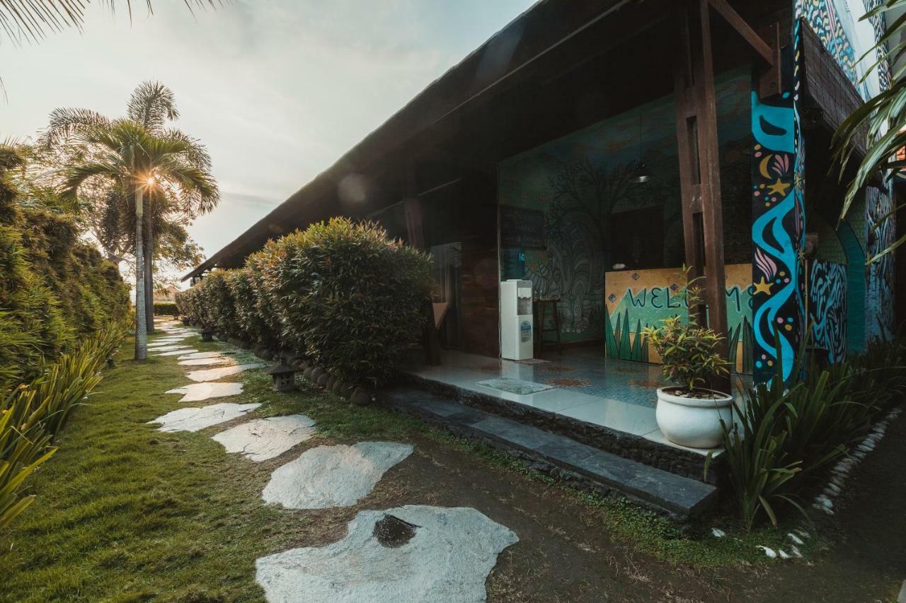 Big Brother Surf Inn Canggu  Bagian luar foto