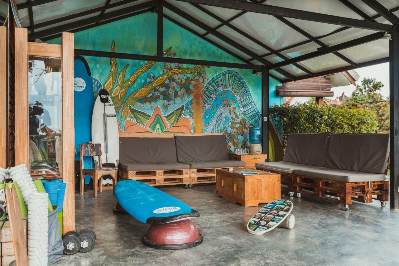Big Brother Surf Inn Canggu  Bagian luar foto